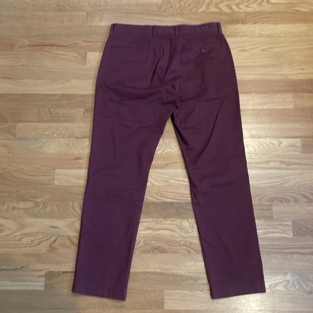 J Crew men’s burgundy flat front 770 straight khakis 32x30 - Picture 2 of 8